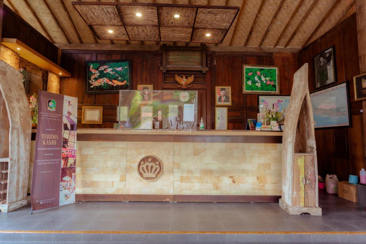 בניוואנגי Hotel Mahkota Plengkung By Ecommerceloka מראה חיצוני תמונה