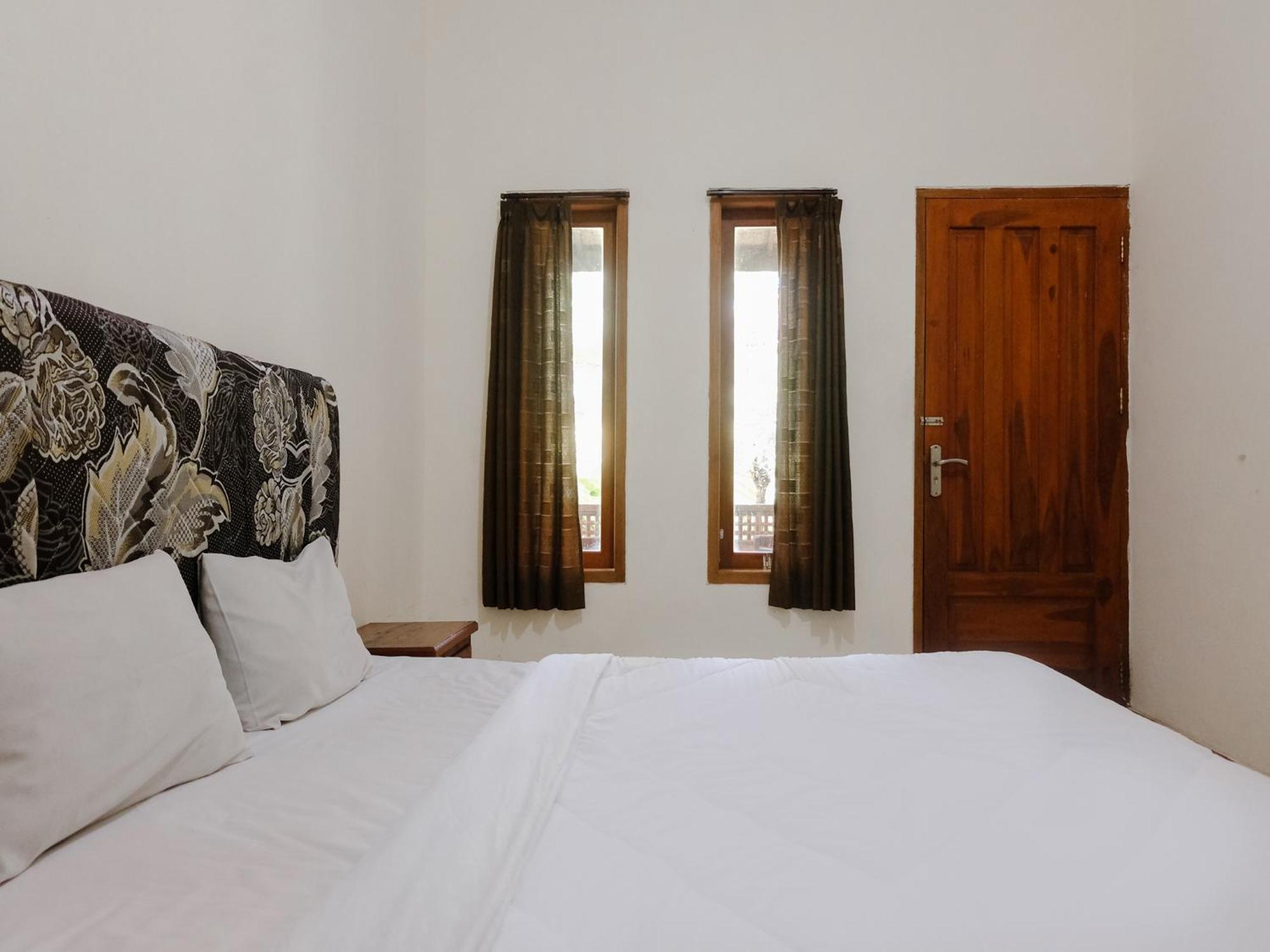 בניוואנגי Hotel Mahkota Plengkung By Ecommerceloka חדר תמונה